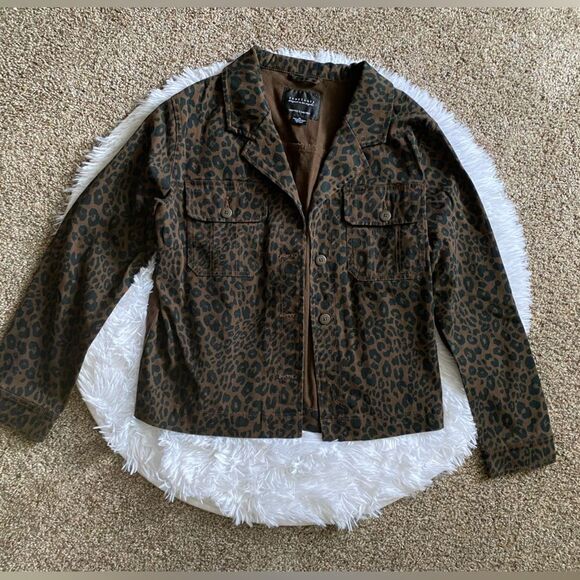 Sanctuary Animal Print Jacket Womens Size Medium Missing Button - Picture 1 of 7